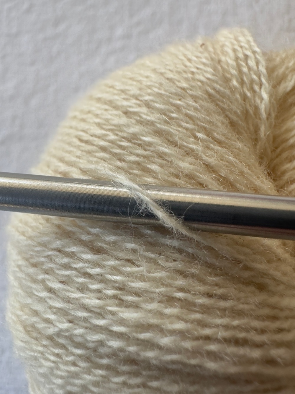 Reclaimed Italian Cashmere Yarn · Lace Weight · 25g | 311m · Raw Honey” - Picture 3 of 9
